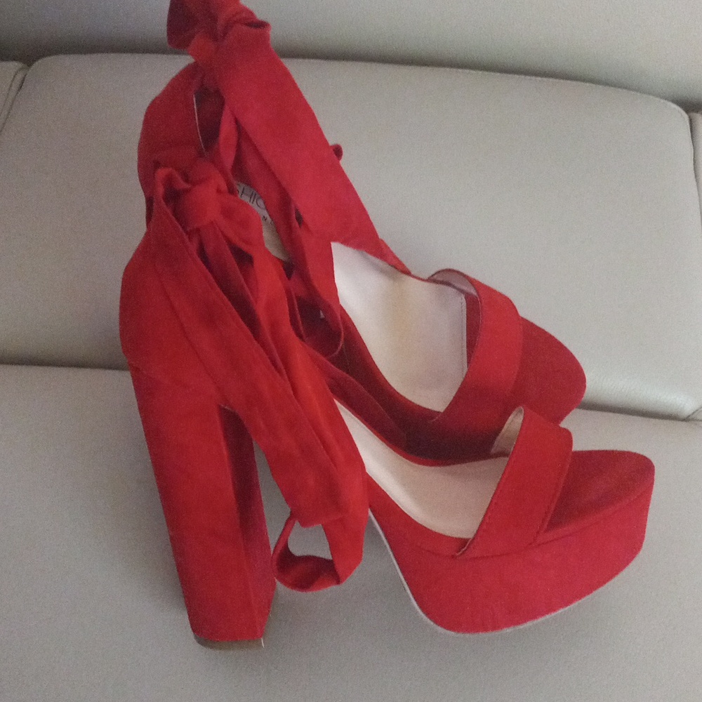 Fashion Nova Red Suede Ankle-Tie Sandals Size: - Picture 5 of 17